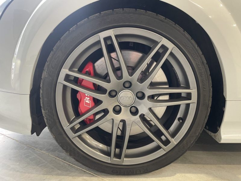 AUDI TTRS 2.5 TFSI 340 QUATTRO S-TRONIC / Française / Gris Suzuka