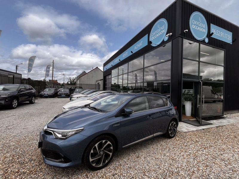 TOYOTA AURIS Ph2 Hsd 136H Design 04/2016