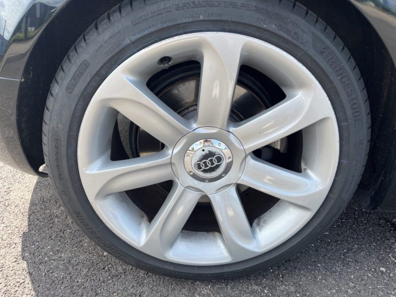 AUDI TT 3.2 L V6 QUATTRO 250 ch S-Tronic