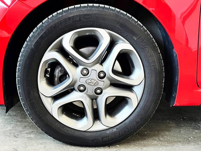 HYUNDAI I 20 2019 Automatique