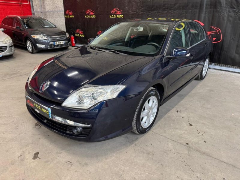 RENAULT LAGUNA 2.0i 140 Dynamique 