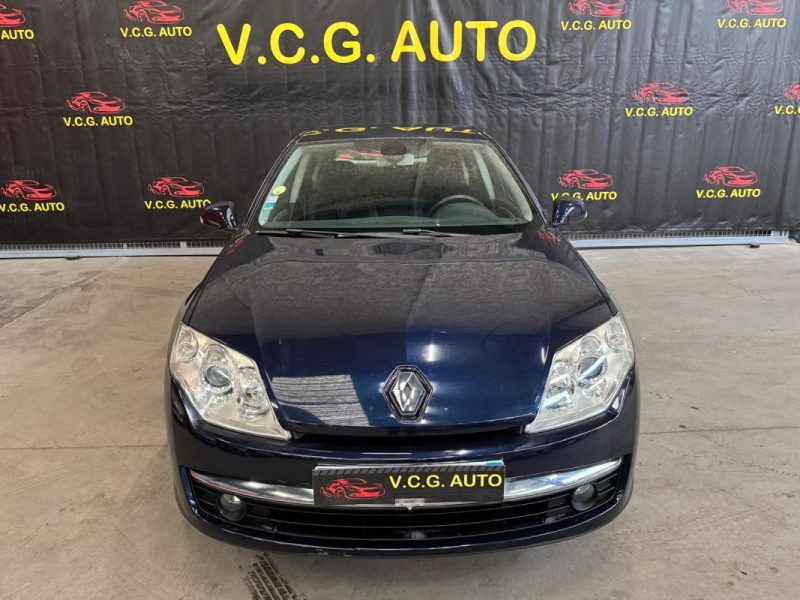 RENAULT LAGUNA 2.0i 140 Dynamique 