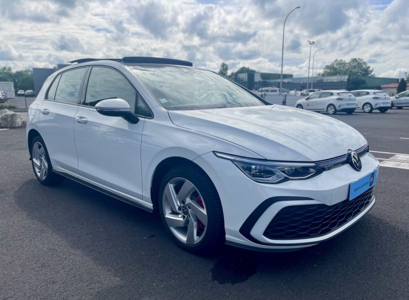 Volkswagen GOLF 8 GTE 245 Ch - Toit ouvrant - Attelage électrique - Garantie 12 Mois sur toue la Fra