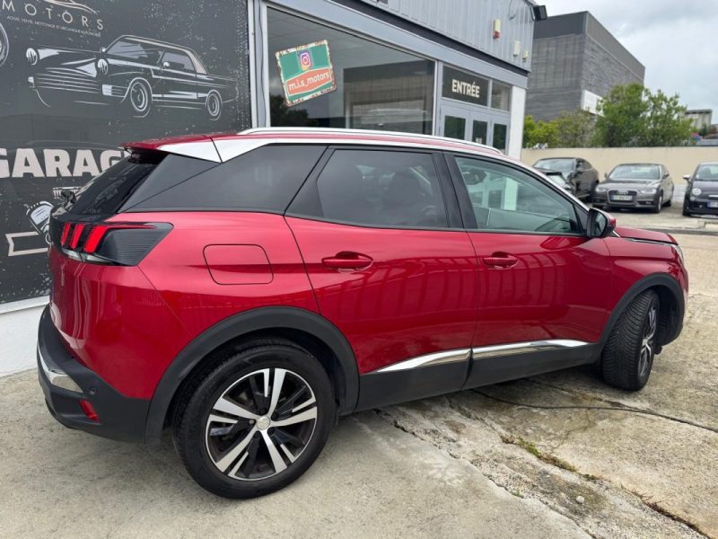PEUGEOT 3008 2019