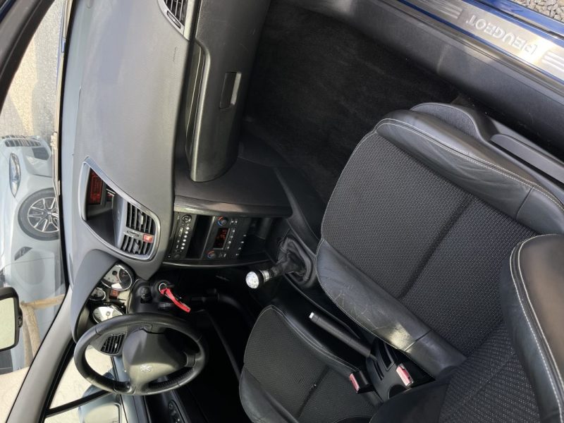 PEUGEOT 207 2008
