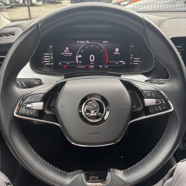 SKODA KAMIQ 1.0 TSI 110 CV AMBITION CAMERA / CARPLAY GARANTIE 12 MOIS