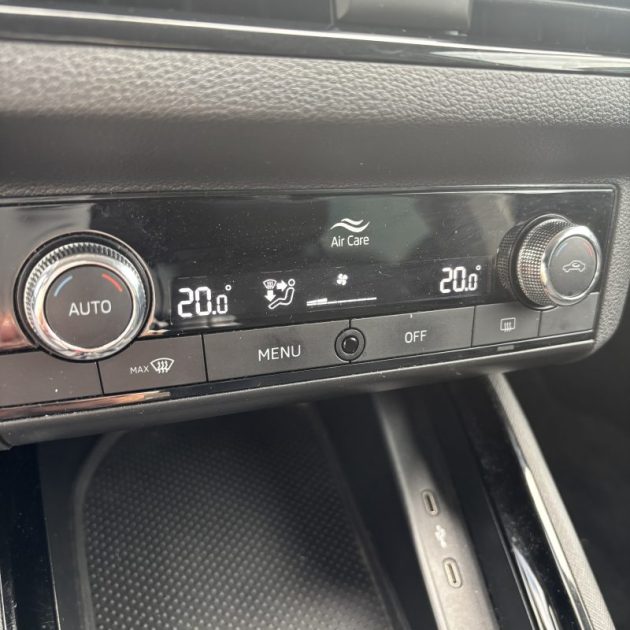 SKODA KAMIQ 1.0 TSI 110 CV AMBITION CAMERA / CARPLAY GARANTIE 12 MOIS