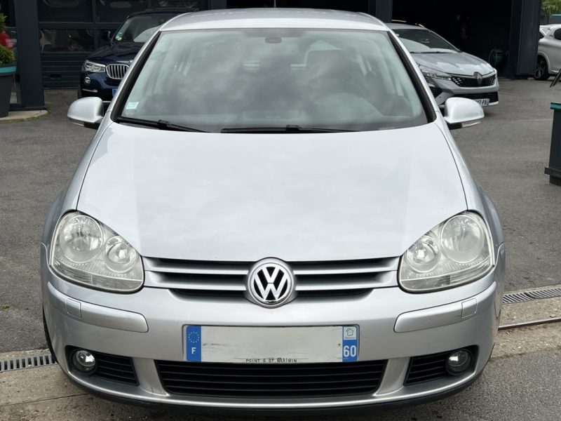 VOLKSWAGEN GOLF 5 V 1.6 FSI 102 Cv BOITE AUTOMATIQUE 5 PORTES - GARANTIE 1 AN