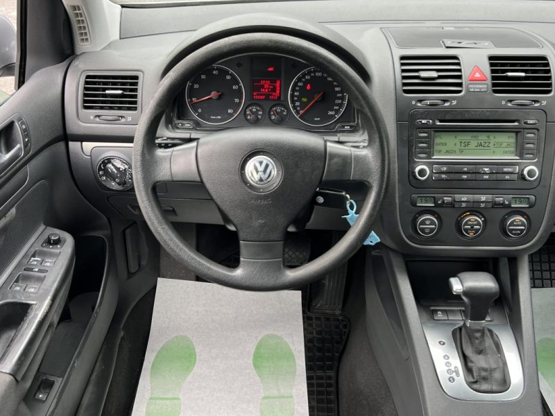 VOLKSWAGEN GOLF 5 V 1.6 FSI 102 Cv BOITE AUTOMATIQUE 5 PORTES - GARANTIE 1 AN