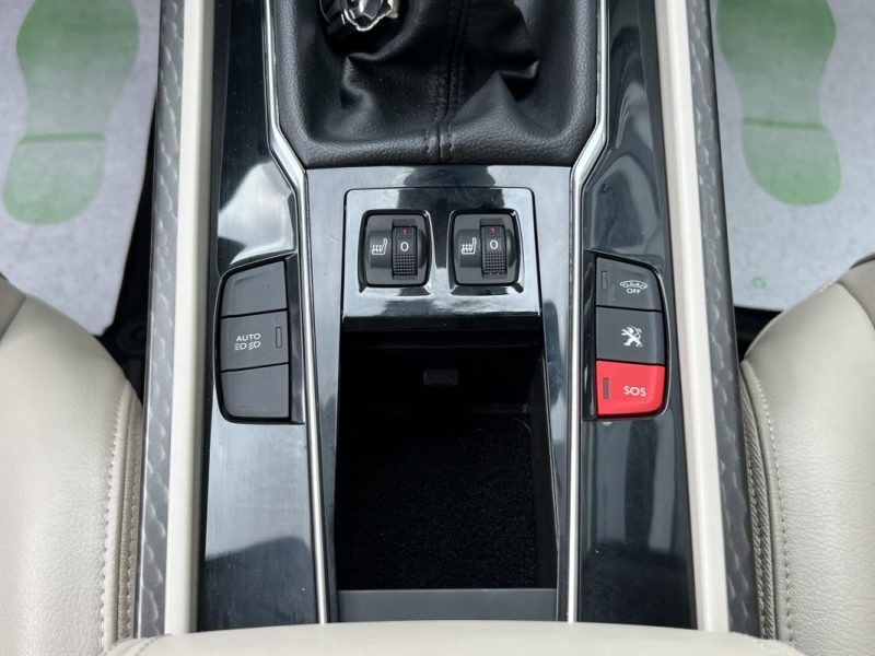 PEUGEOT 508 PHASE 2 FELINE HYBRID 2.0 BLUE HDI 150 Cv GPS CUIR 84 100 Kms BVM6 - GARANTIE 1 AN