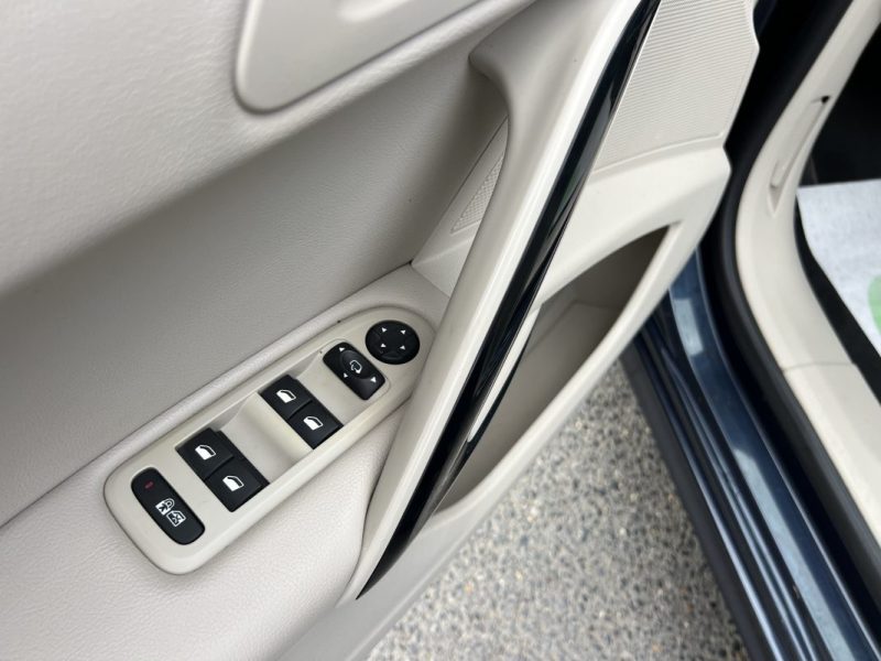 PEUGEOT 508 PHASE 2 FELINE HYBRID 2.0 BLUE HDI 150 Cv GPS CUIR 84 100 Kms BVM6 - GARANTIE 1 AN