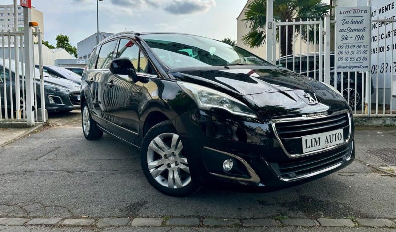 PEUGEOT 5008 2015