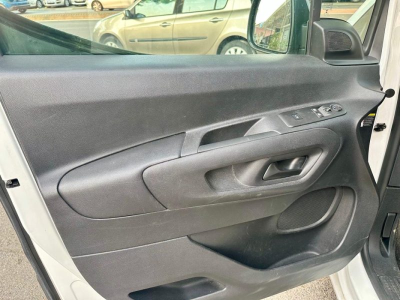 PEUGEOT PARTNER 2020