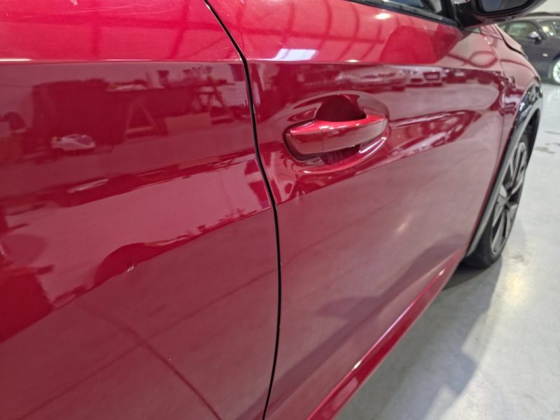 Peugeot 208 GT LINE 1.2 PureTech 100 ch EAT8 / SUIVI COMPLET PEUGEOT