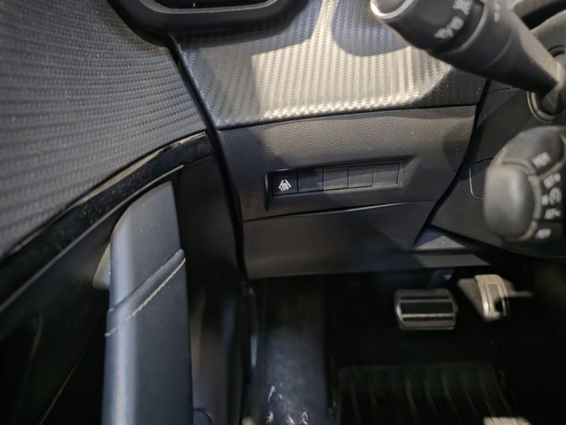 Peugeot 208 GT LINE 1.2 PureTech 100 ch EAT8 / SUIVI COMPLET PEUGEOT