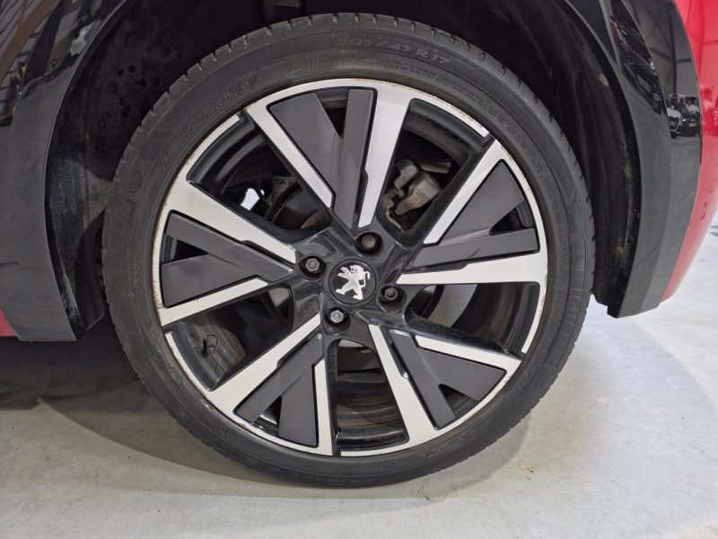 Peugeot 208 GT LINE 1.2 PureTech 100 ch EAT8 / SUIVI COMPLET PEUGEOT