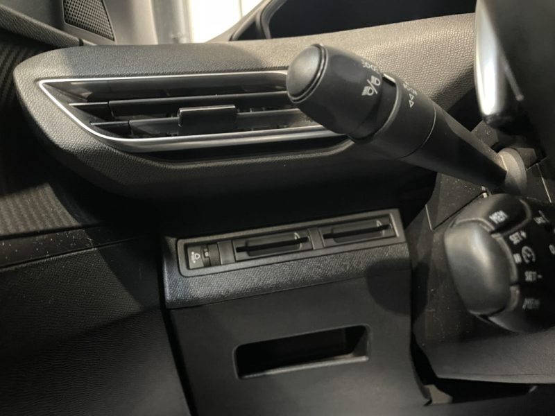 PEUGEOT 5008 1.6 BlueHDI 120 Active Business EAT 6 / 7 Places / Moteur Changé 