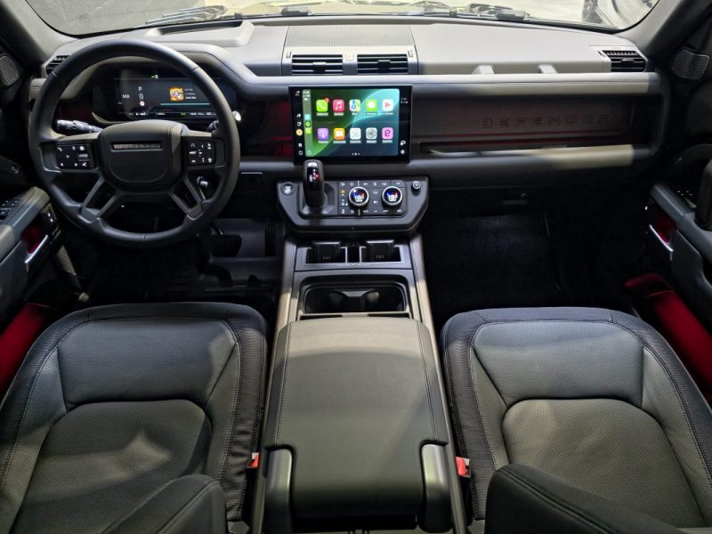 Land Rover Defender 110 P400e X-Dynamic 2.0 PHEV 404 ch – Boîte Auto – 4WD – Hybride