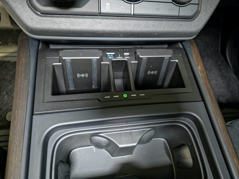 Land Rover Defender 110 P400e X-Dynamic 2.0 PHEV 404 ch – Boîte Auto – 4WD – Hybride