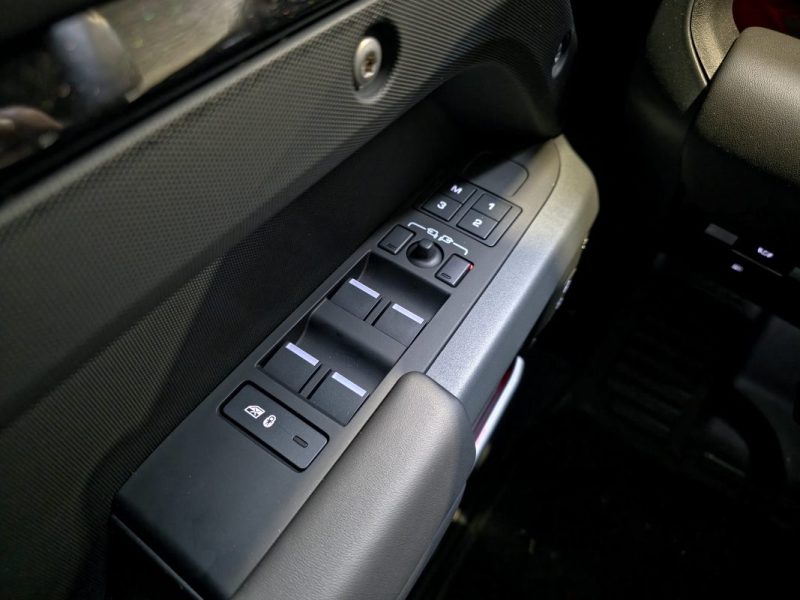 Land Rover Defender 110 P400e X-Dynamic 2.0 PHEV 404 ch – Boîte Auto – 4WD – Hybride
