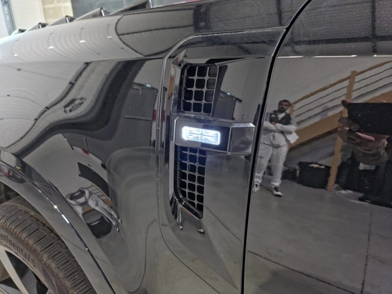 Land Rover Defender 110 P400e X-Dynamic 2.0 PHEV 404 ch – Boîte Auto – 4WD – Hybride