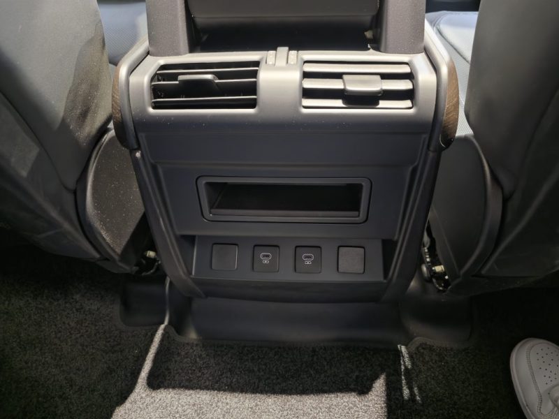 Land Rover Defender 110 P400e X-Dynamic 2.0 PHEV 404 ch – Boîte Auto – 4WD – Hybride