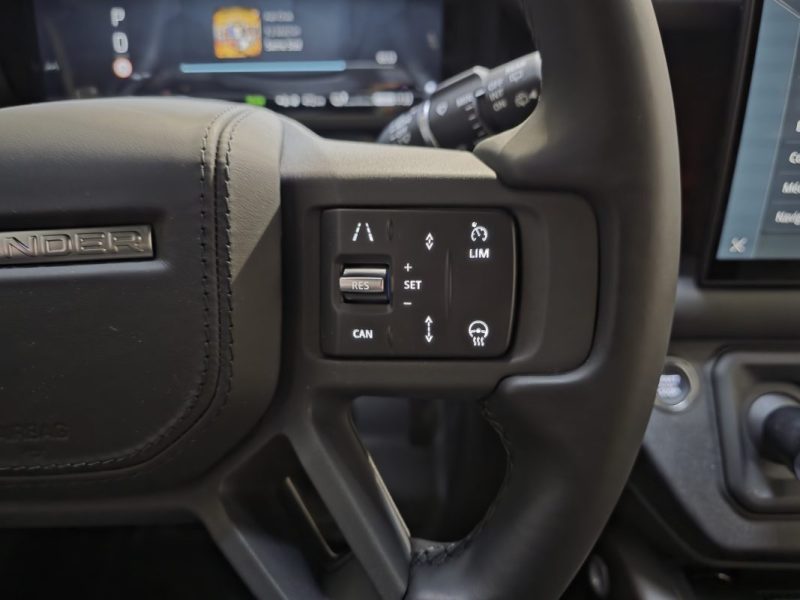 Land Rover Defender 110 P400e X-Dynamic 2.0 PHEV 404 ch – Boîte Auto – 4WD – Hybride