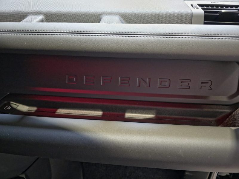 Land Rover Defender 110 P400e X-Dynamic 2.0 PHEV 404 ch – Boîte Auto – 4WD – Hybride