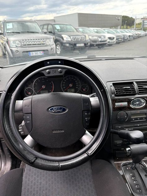 FORD MONDEO 2.0i 145ch 16V  BVA EQUIPÉ HANDICAP