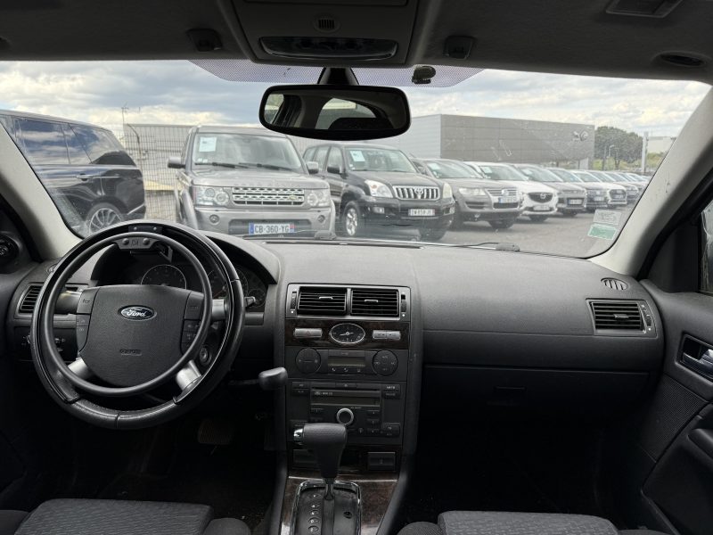 FORD MONDEO 2.0i 145ch 16V  BVA EQUIPÉ HANDICAP