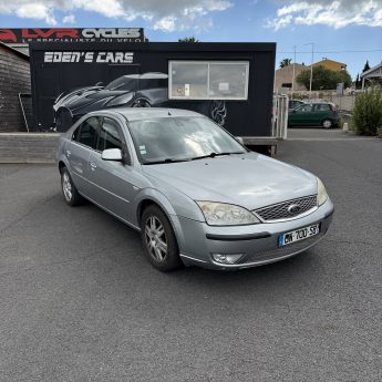 FORD MONDEO 2.0i 145ch 16V  BVA EQUIPÉ HANDICAP
