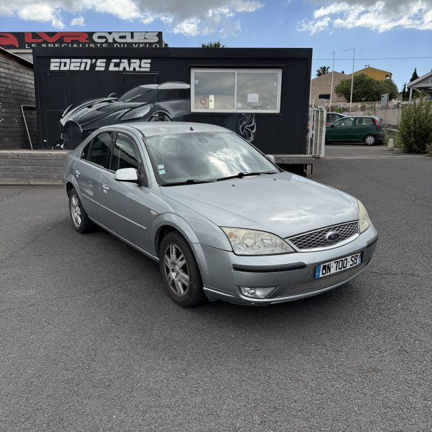 FORD MONDEO 2.0i 145ch 16V  BVA EQUIPÉ HANDICAP