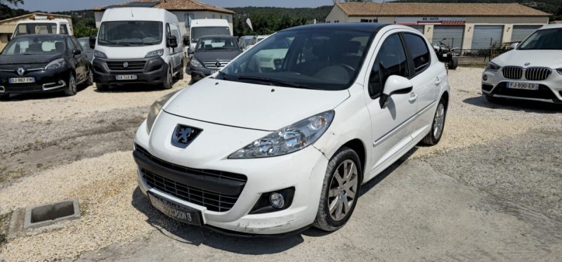🚗 À VENDRE – Peugeot 207 1.6 HDi 92ch – 5 portes – Blanc – 2010 🚗