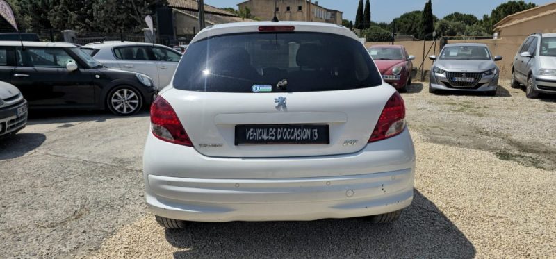 🚗 À VENDRE – Peugeot 207 1.6 HDi 92ch – 5 portes – Blanc – 2010 🚗
