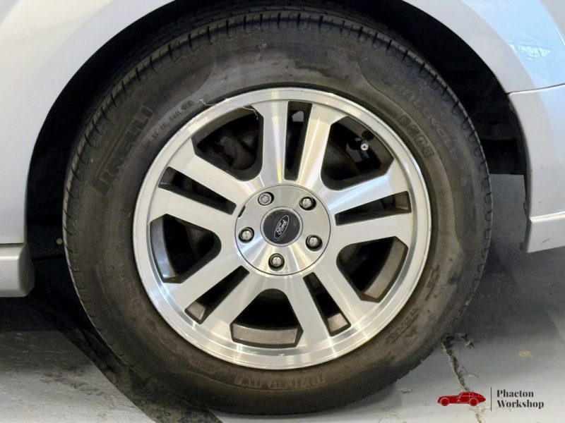 FORD MUSTANG GT 2006