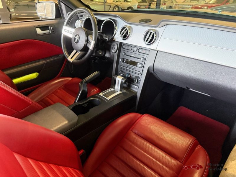 FORD MUSTANG GT 2006