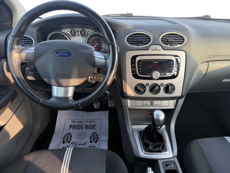 FORD FOCUS 2010