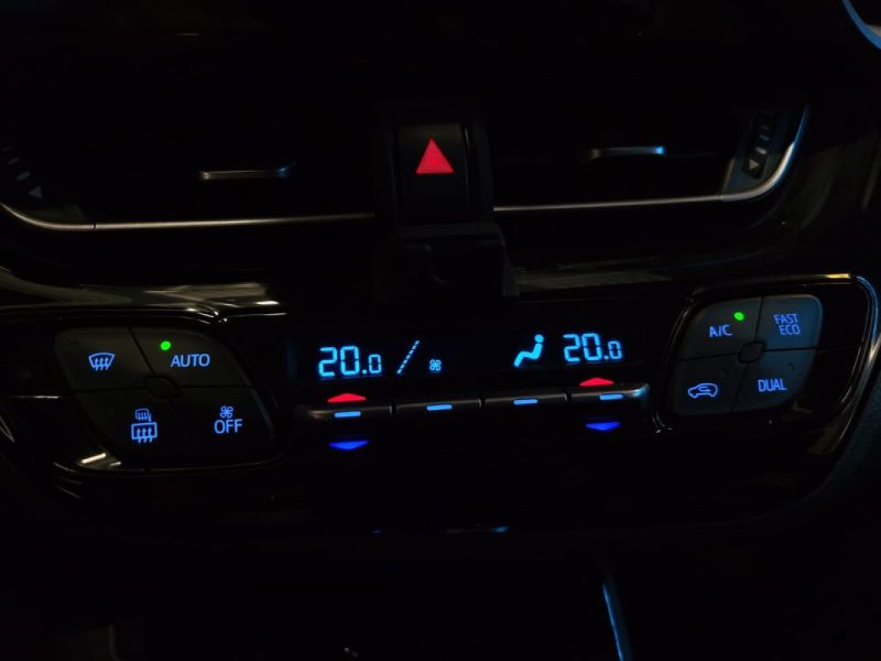 TOYOTA C-HR 1.8 VVT-i 122cv DYNAMIC / CAMERA DE RECUL / CARPLAY / FRONT ASSIST / 2EME MAIN