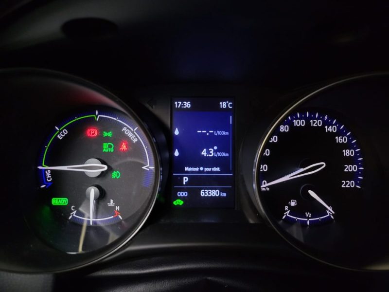 TOYOTA C-HR 1.8 VVT-i 122cv DYNAMIC / CAMERA DE RECUL / CARPLAY / FRONT ASSIST / 2EME MAIN