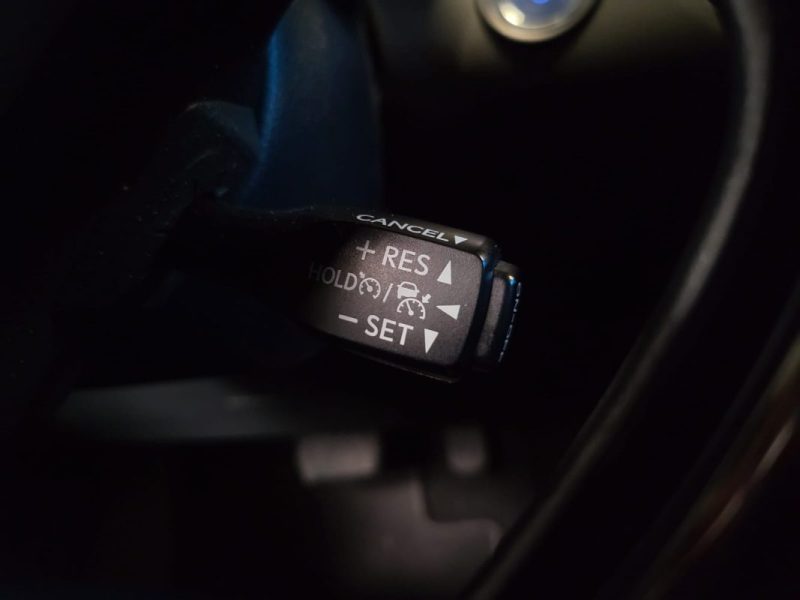 TOYOTA C-HR 1.8 VVT-i 122cv DYNAMIC / CAMERA DE RECUL / CARPLAY / FRONT ASSIST / 2EME MAIN