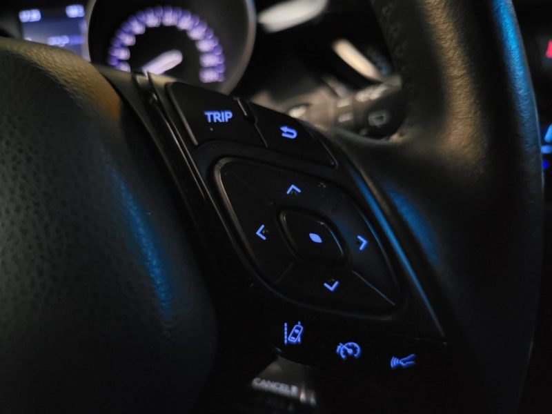 TOYOTA C-HR 1.8 VVT-i 122cv DYNAMIC / CAMERA DE RECUL / CARPLAY / FRONT ASSIST / 2EME MAIN