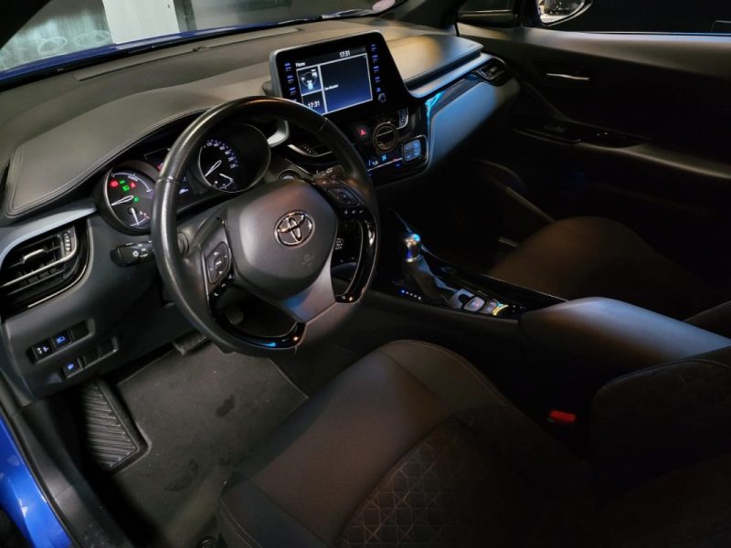 TOYOTA C-HR 1.8 VVT-i 122cv DYNAMIC / CAMERA DE RECUL / CARPLAY / FRONT ASSIST / 2EME MAIN