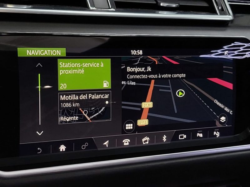 LAND ROVER RANGE ROVER VELAR P300 2.0 Si4 300cv R-Dynamic HSE 4X4 Boîte Auto