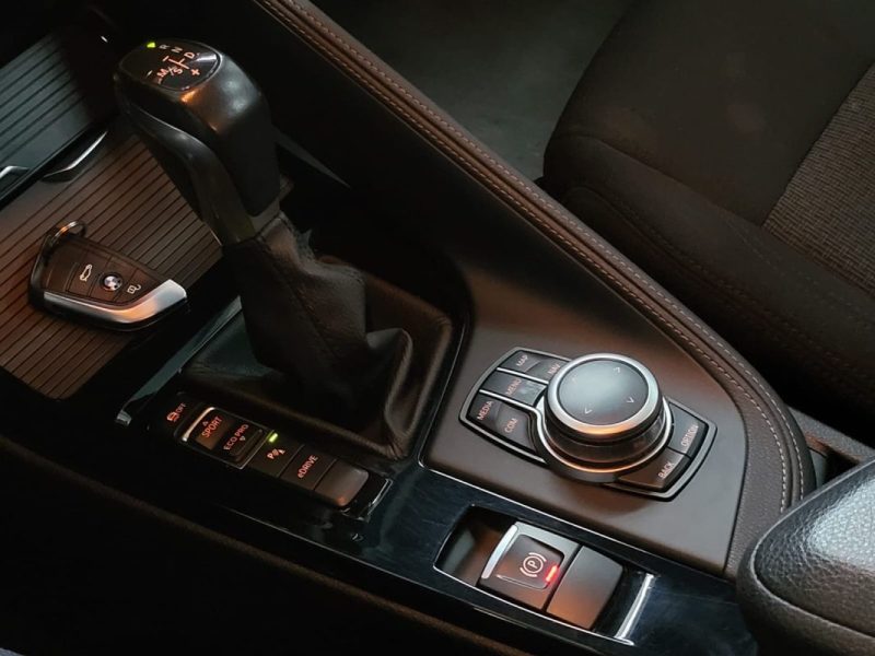 BMW X2 HYBRID 25e 220 cv LOUNGE XDRIVE DKG