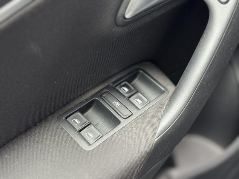 VOLKSWAGEN POLO V 5 portes 1.4 TDI DSG7 90 cv Confortline Business - 2 EME MAIN