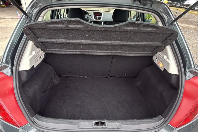 PEUGEOT 207 1.4 HDI 70 Active BVM5 1ere main