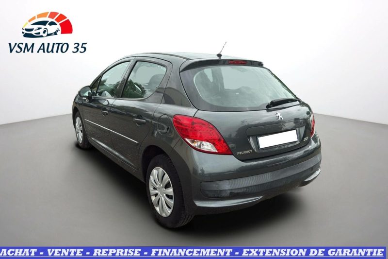 PEUGEOT 207 1.4 HDI 70 Active BVM5 1ere main