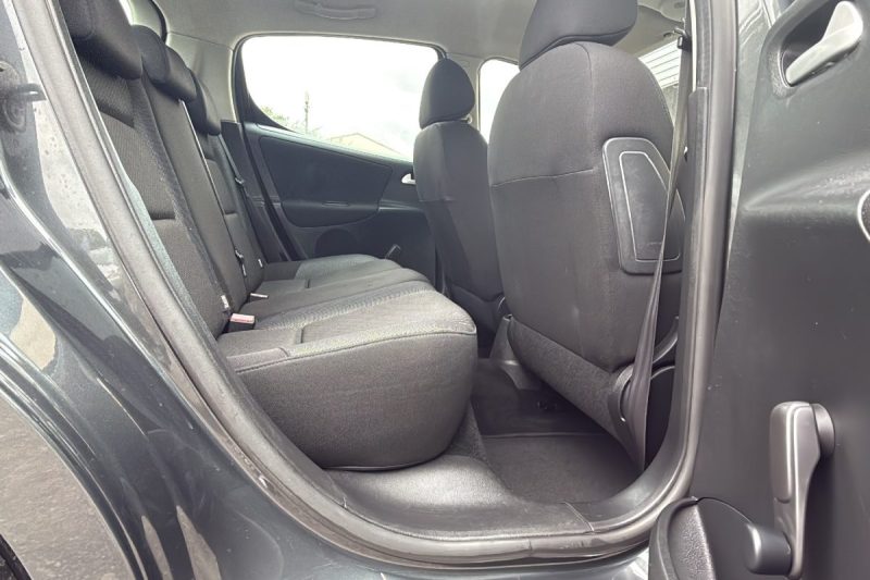 PEUGEOT 207 1.4 HDI 70 Active BVM5 1ere main