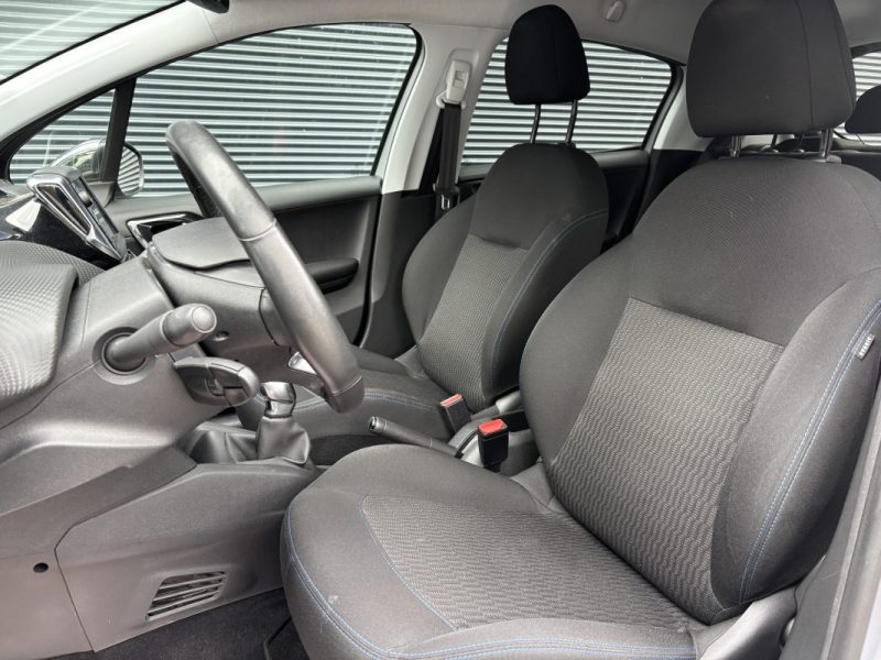 PEUGEOT 208 1.2 PureTech 82ch Allure 1ère Main 