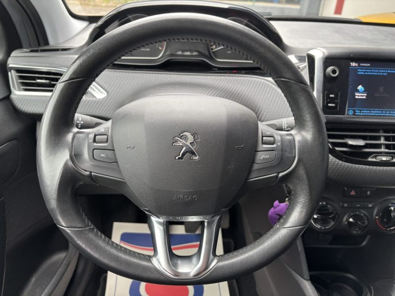 PEUGEOT 208 1.2 PureTech 82ch Allure 1ère Main 